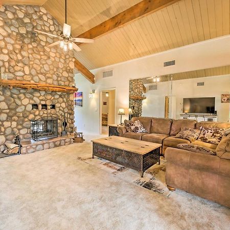 Lush Pinetop Retreat With Large Deck And Wooded Yard! Esterno foto