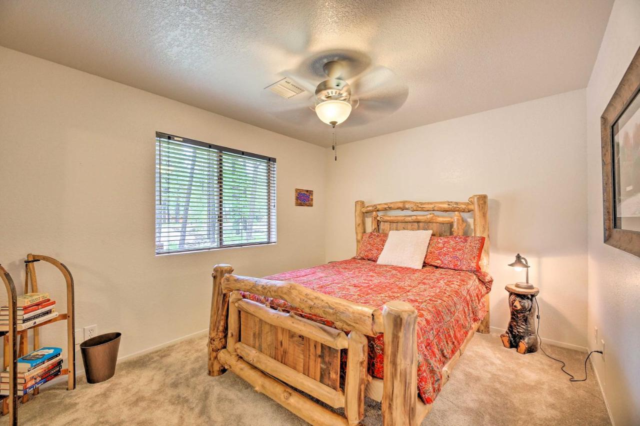Lush Pinetop Retreat With Large Deck And Wooded Yard! Esterno foto