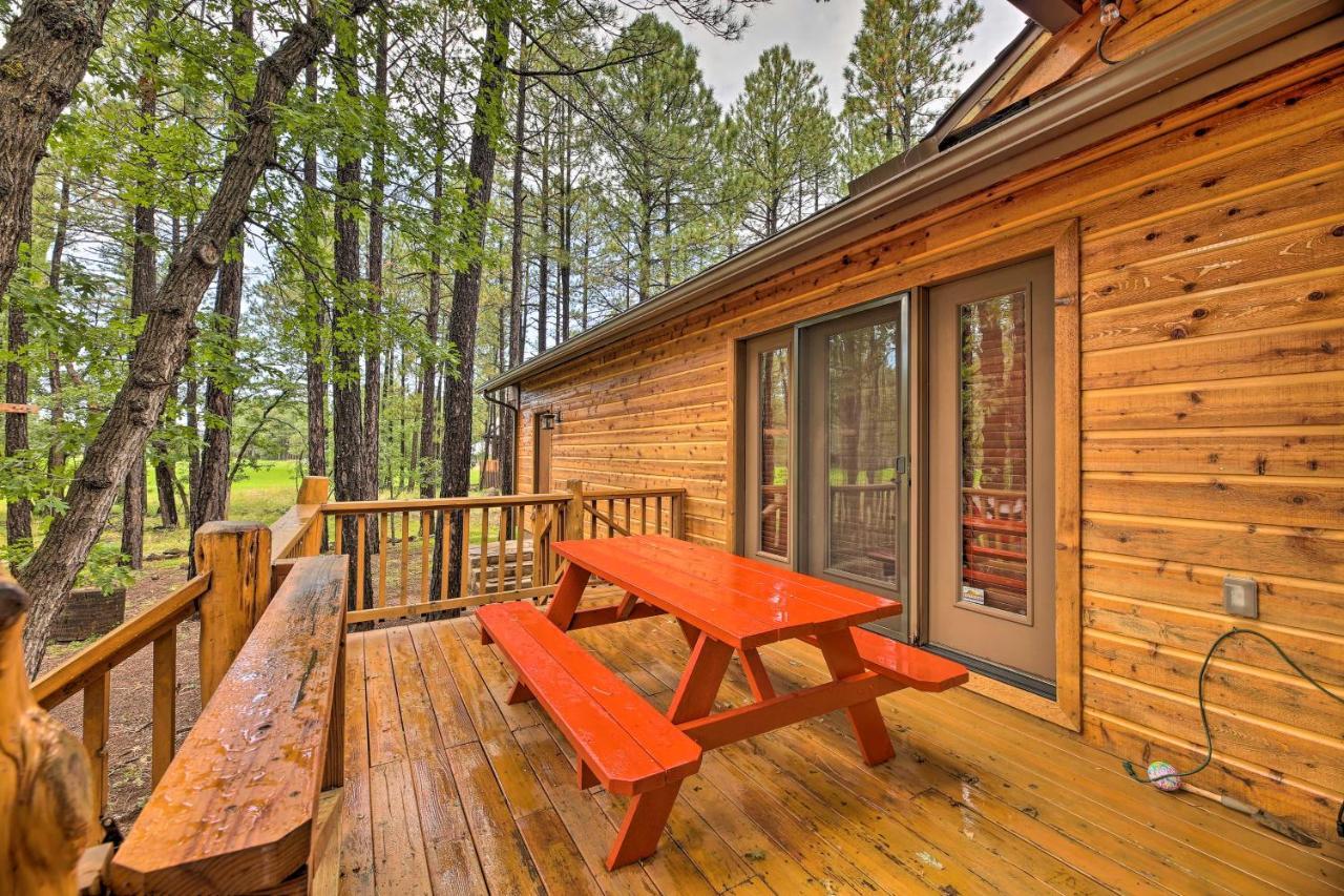 Lush Pinetop Retreat With Large Deck And Wooded Yard! Esterno foto